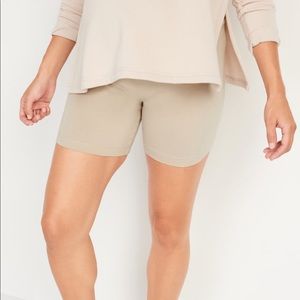 Old Navy maternity biker shorts SIZE XL